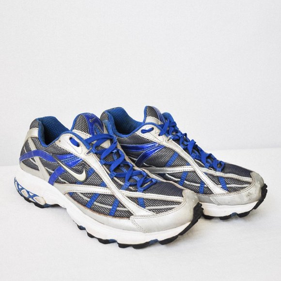 Nike ACG Silver and Blue Sneakers - Picture 6 of 13
